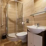 Gosciniec Pod Lipa Bed & Breakfast 3*