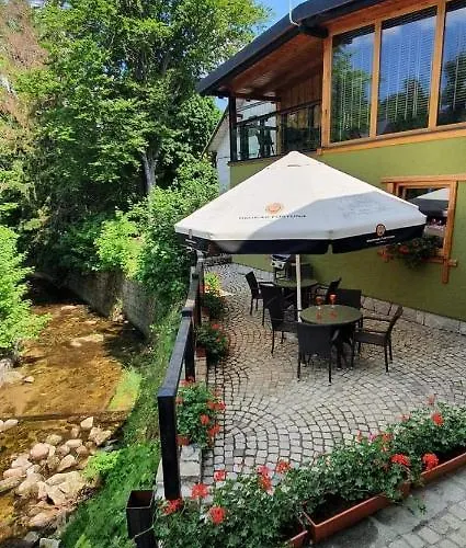 Gosciniec Pod Lipa Bed & Breakfast Szklarska Poręba