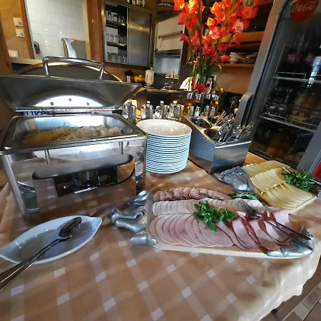 Gosciniec Pod Lipa 斯克拉斯卡波伦巴