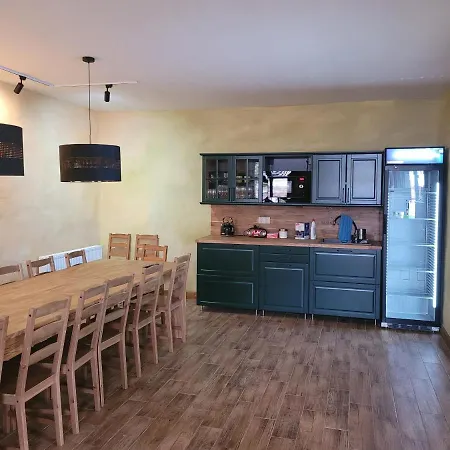 Bed & Breakfast Gosciniec Pod Lipa 3*