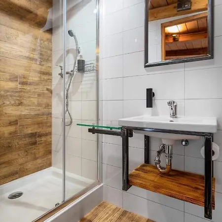 Bed & Breakfast Gosciniec Pod Lipa