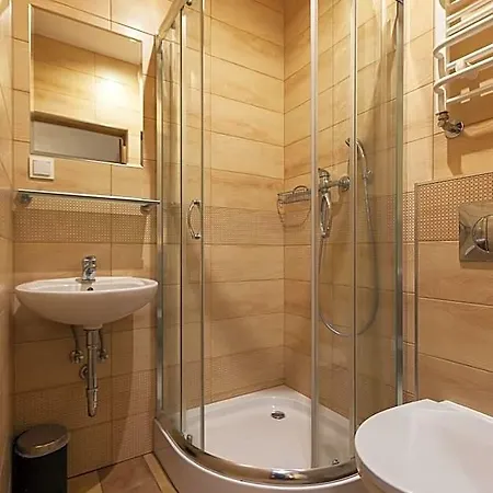 Gosciniec Pod Lipa 3*