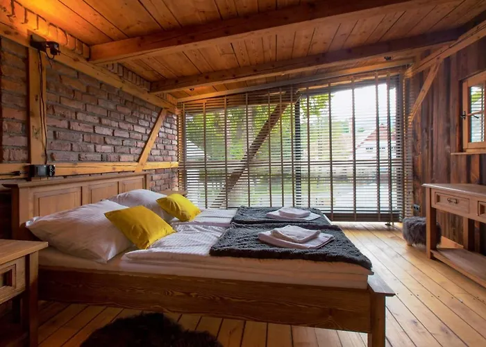 Gosciniec Pod Lipa 3* シクラルスカ・ポレンバ