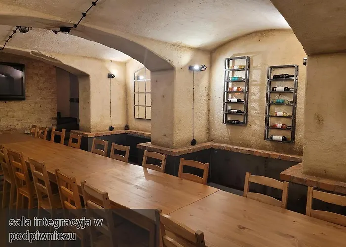 Gosciniec Pod Lipa 3* シクラルスカ・ポレンバ